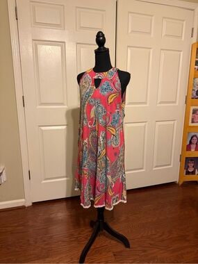 Sleeveless Pink Paisley Keyhole Shift Dress